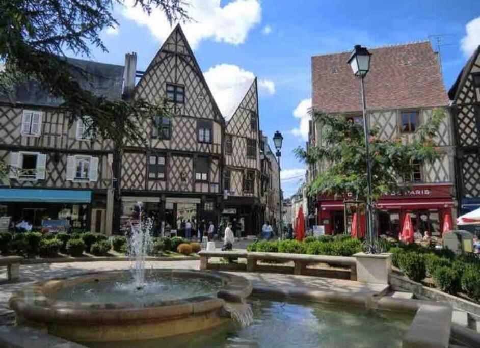 Maison De Ville Bourges Extérieur photo